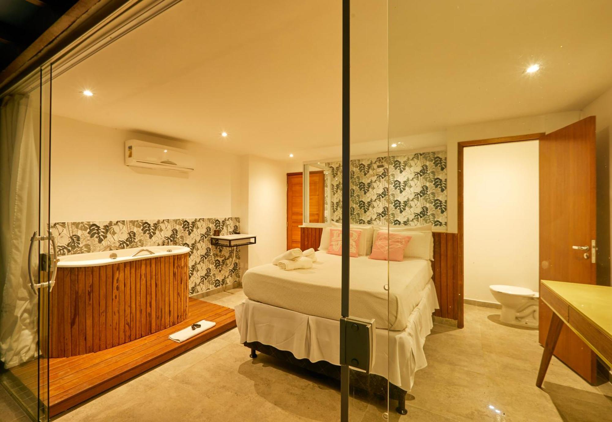 Standard Double Suite
