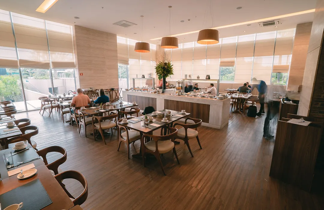 Square Design Hotel-1