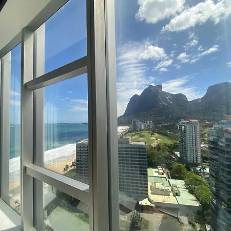 Luxuoso Hotel Nacional - Suíte com Banheira-2